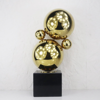 Sculpture de boules en marbre doré et noir poli miroir Tuohuangniu, sphères empilées abstraites, ornement de bureau moderne de luxe