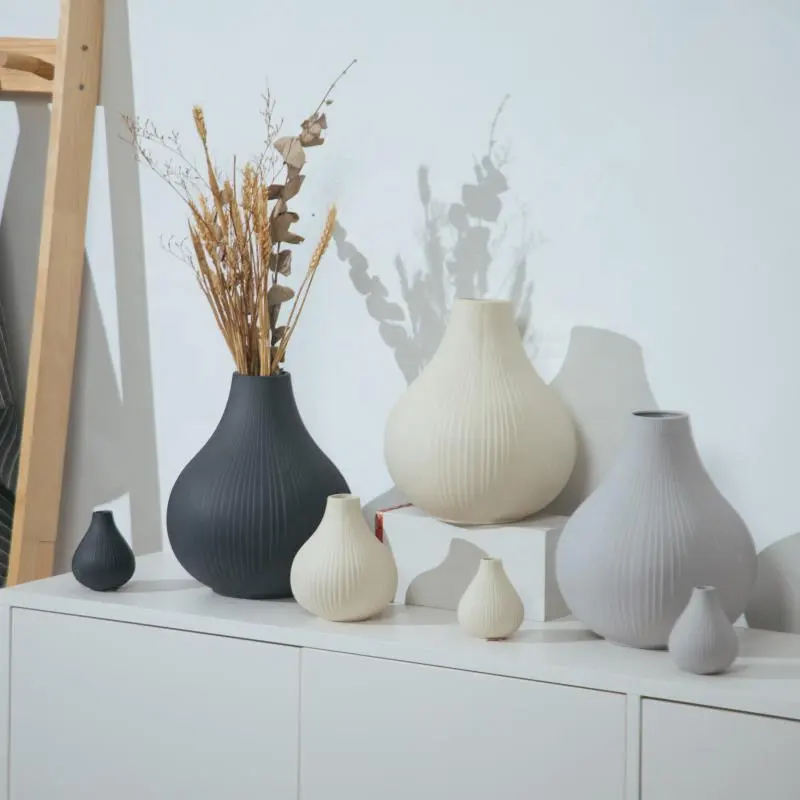 YBH Nordic Modern Home Decor Clay decor vase Wholesale white minimalism style Ceramic vase for home decor