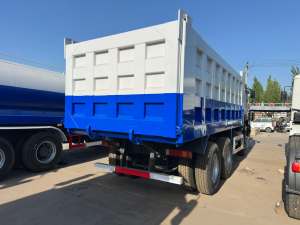 Camion à <span class=keywords><strong>benne</strong></span> basculante de seconde main à droite Diesel 380 371 6X4 8X4 - Product Image 5