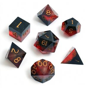 Ensemble de dés en résine faits à la main pour D&D, 7 pièces, dés polyédriques à bords vifs pour jeux de rôle (RPG) Dungeons & Dragons et TTRPG - Rouge foncé magique - Product Image 2
