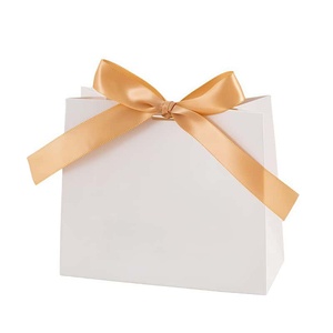 Sac en papier sur mesure avec poignée en <span class=keywords><strong>ruban</strong></span> <span class=keywords><strong>pour</strong></span> l'emballage <span class=keywords><strong>de</strong></span> bijoux, les sacs à bonbons et la présentation <span class=keywords><strong>de</strong></span> mini-cadeaux - Product Image 1