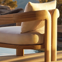 Ensemble de canapé et de chaise longue d'extérieur en teck de qualité supérieure OEM, style méditerranéen luxueux, mobilier de jardin résistant aux intempéries pour l'Espagne et le Royaume-Uni