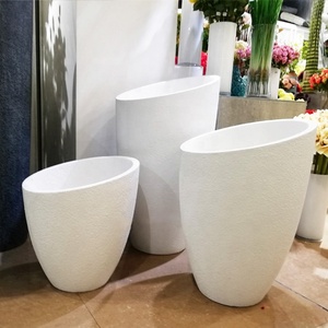 Maceta de flores de poliresina blanca, maceta de urna de piedra arenisca romana de jardín - Product Image 4