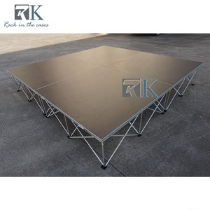 Plateforme de scène DJ Spider Riser pour performance et assemblage de scène - Product Image 3