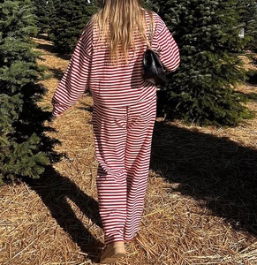 Viviblook Q25ST338 Nouvel ensemble deux pièces pour femme : T-shirt rayé imprimé à col rond et manches longues avec pantalon à cordon de serrage - Product Image 1