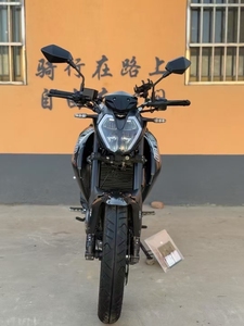 Motocicleta <span class=keywords><strong>Benelli</strong></span> <span class=keywords><strong>150</strong></span> de <span class=keywords><strong>150</strong></span> cc con Inyección Electrónica de Combustible, Monocilíndrica, Estilo Naked, Ahorradora de Combustible, Duradera y Cómoda - Product Image 5