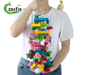 لوازم حيوانات أليفة لعبة الببغاء المضغوط الخشبي لعبة للببغاء من القطن والخشب لون صديق للبيئة لعبة طائر الببغاء المضغوط - Product Image 3