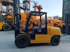 Chariot élévateur diesel d'occasion d'origine japonaise de 5 tonnes au meilleur prix, en très bon état à Shanghai - Product Image 6