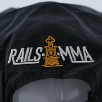 Casquettes de camp non structurées personnalisées à 5 panneaux avec logo brodé Chapeaux de course en nylon avec boucle en plastique