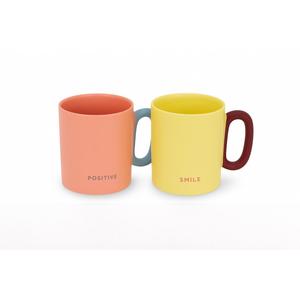 Set di Due Tazze in Ceramica Smile E Positive da 360ml - Product Image 1