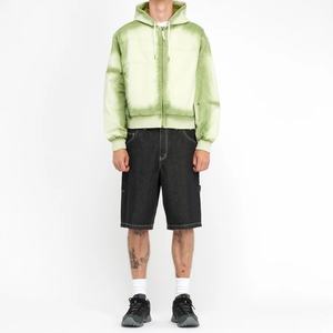 กางเกงยีนส์ขาสั้นเดนิมคุณภาพสูงปักโลโก้ตามสั่ง สไตล์สตรีทแวร์สำหรับผู้ชาย ตะเข็บตัดสีดำ ทรงโอเวอร์ไซส์ - Product Image 2