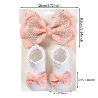 Ensemble cadeau pour bébé fille, dentelle luxueuse en fil d'or, nœud papillon et chaussettes confortables pour la photographie