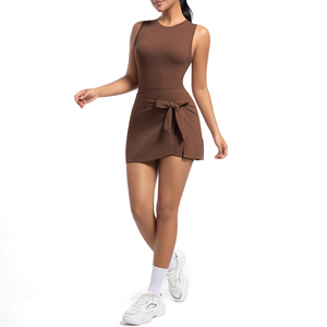 YIYI Vente en gros Automne Robe de tennis à col haut pour femmes Jupe portefeuille sans manches Short intégré Robe athlétique de golf Barboteuses d'entraînement - Product Image 4