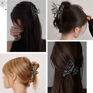 4PCS Gothic Spider Hair Clips Black Web Bat Clips for Women,Hiphop Metal Hair Accessories for Halloween Decor Party <b>Gift</b> - Product Image 6