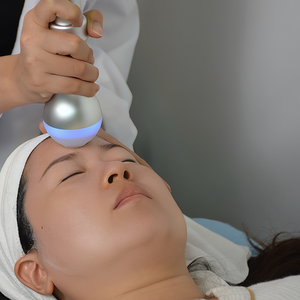 Dispositivo Estetico a 4 Manipoli per Trattamenti Viso e Corpo, Raffreddamento e Riscaldamento, Attrezzatura Spa con Sfere di Ghiaccio - Product Image 6