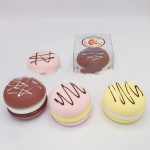 Jouet Squishy en PU Super Doux et Épais en Forme de Tarte au Chocolat à Rebond Lent - 8cm, Cadeau Anti-Stress pour Enfants et Adultes, Jouet de Décompression - Product Image 3