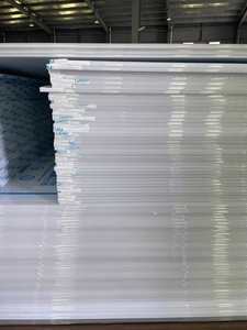 Fabrication d'usine OEM extérieur PC Sunshine Plate Feuilles creuses <span class=keywords><strong>Plaque</strong></span> solaire Panneaux nid d'abeille Feuilles de <span class=keywords><strong>polycarbonate</strong></span> - Product Image 6