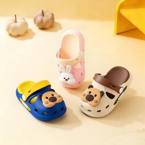 Sandales d'été 2026 pour enfants, motif ourson mignon, à semelle souple, pour garçons et filles, chaussures d'extérieur à trous - Product Image 2