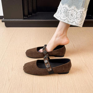 Chaussures Mary Jane à bout carré haut de gamme, nouveau style, talon compensé caché, talon plat rétro, semelle en caoutchouc, bride à boucle unique - Product Image 4