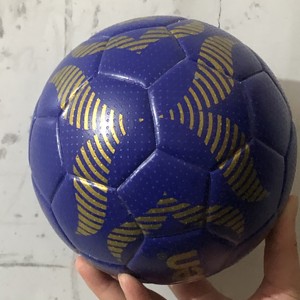 Ballon de handball en PU de haute qualité 2026 avec logo personnalisé, cousu à la machine, tailles 0/1/2/3, en caoutchouc PU durable - Product Image 3