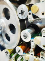 Promotion machine d'impression d'étiquettes à surface incurvée de haute qualité sur la machine de fabrication de récipients alimentaires en plastique