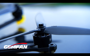 Hélices de drone FPV GEMFAN 1045-3 de 10 pouces à 3 pales en fibre de verre et nylon noir CW CCW pour UAV longue portée - Product Image 5
