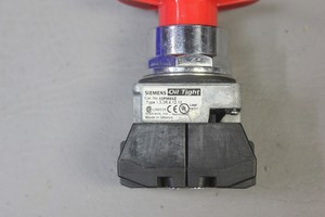 Bouton poussoir d'urgence à tête de champignon rouge 52PM9XZ pour PLC - Product Image 4