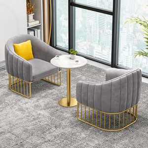 Conjunto de Mesa y Sillas de Recepción de Estilo Nórdico Moderno, de Hierro Forjado, para Salón de Belleza, Salón de Uñas, o Espacios de Espera - Product Image 6