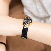 Montres de sport de luxe légères pour hommes Montres mécaniques automatiques ultra-légères Montres pour hommes tendance d'affair