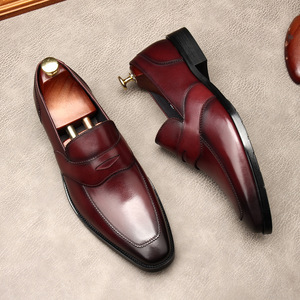 Zapatos de cuero para hombre - Zapatos de vestir formales de negocios transpirables de verano hechos de cuero genuino con cordones y punta redonda - Product Image 5