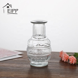Vases à fleurs en verre Art Déco avec logo personnalisé pour centres de table de mariage et décoration intérieure - Product Image 5
