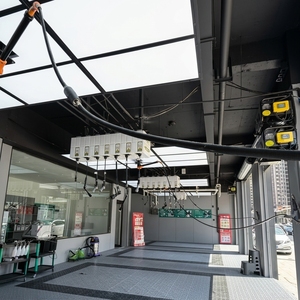 Station de dévidage de tuyaux combinée suspendue au plafond pour air et eau, idéale pour les laveries automobiles commerciales - Vente en gros - Product Image 1
