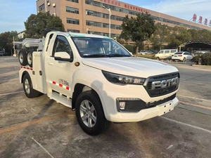 Hot-selling Foton 4X4 Diesel Engine Pickup <b>Wrecker</b> <b>Towing</b> <b>Truck</b> and Customized Upper Body for Sale - Product Image 4
