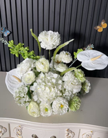 Personnalisez votre composition florale de 1M pour allée de mariage, avec lys Calla et hortensias à toucher réel, mélange vert et blanc, pour centre de table et décoration événementielle