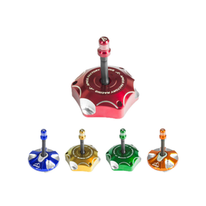 Tapa de Combustible de Aleación Anodizada <span class=keywords><strong>Apico</strong></span> para Modelos Honda CRF250R 2004-2017, CR125-250 1996-2007 y CRF150R 2007-2025 - Product Image 1