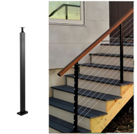 Poteau de main courante de raccords de balustrade SUS304 enduit de poudre noire installée sur le côté pour le projet de garde-corps de câble de pont extérieur résistant aux intempéries