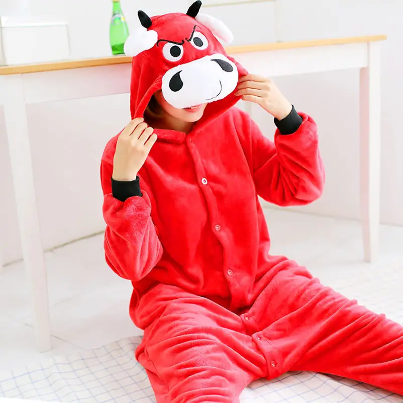 Adulto traje cosplay homewear pijama de flanela animais red bull com crianças