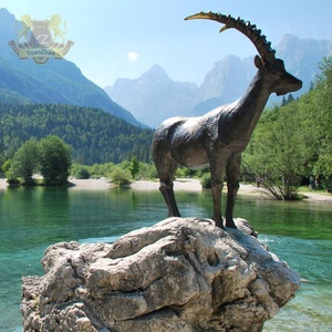 Sculptures de <span class=keywords><strong>jardin</strong></span> en Bronze taille réelle Bronze Ibex Sculpture de chèvre de montagne à vendre - Product Image 1