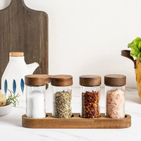 Vente chaude Acacia Bois Verre Assaisonnement Bouteille Poivrière Épice Pot De Stockage Base Usine En Gros pour Conteneur De Stockage Des Aliments