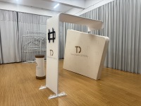 Support de toile de fond modulaire portable résistant aux intempéries avec bannière en tissu pour salons professionnels et conférences en extérieur