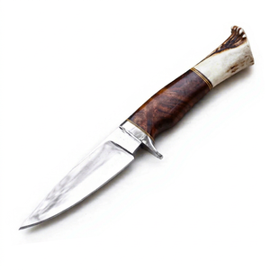 Couteau utilitaire de précision artisanal en acier, avec manche en bois de noyer empilé et bois de cerf, et garde en acier - Product Image 1
