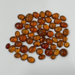 Produit en vrac de pierres précieuses d'hessonite naturelles faites à la main en cabochons lâches de coupe ovale marron parfaitement en forme avec traitement thermique - Product Image 1