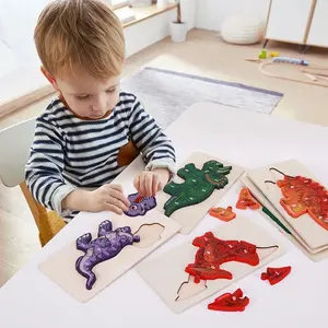 Quebra-cabeça digital de dinossauro 3D de madeira com fivela cognitiva combinando com desenho animado de 3-6 anos de idade para crianças