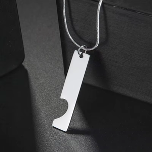 Collana per Coppie con Ciondolo Rettangolare Traforato a Forma di Cuore, in Acciaio Inossidabile Placcato Oro - Product Image 5