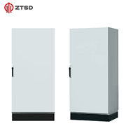 Armoire de distribution métallique en acier doux, étanche IP56, avec système de verrouillage sécurisé