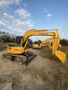 Excavatrice sur chenilles <span class=keywords><strong>Komatsu</strong></span> <span class=keywords><strong>Pc200</strong></span> 20 tonnes, moteur 2016, pompe 107 kW, capacité de la benne 0,8 m, accessoire de râteau, origine Guangdong - Product Image 4