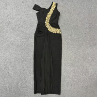 Robe moulante élégante asymétrique à épaule unique pour femme, ornée de cristaux dorés, idéale pour soirée, boîte de nuit ou invitée de mariage