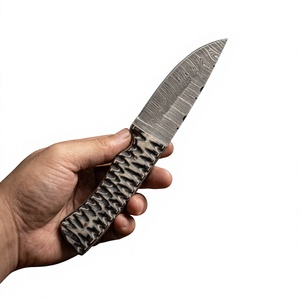 Couteau à lame fixe en acier Damas avec manche coloré, personnalisable pour la chasse, le camping et la survie - Product Image 4