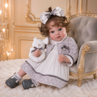 Poupée Reborn en vinyle de 18 pouces avec corps souple, robe en dentelle, ours en peluche, cheveux bouclés bruns, poupée nouveau-né pour jeu d'imitation