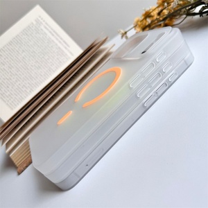 เคสโทรศัพท์ TPU นิ่มเรืองแสงตอนกลางคืนสำหรับ iPhone Air พร้อมแม่เหล็กนีออนเรืองแสงสำหรับ iPhone 17 PRO MAX - Product Image 6